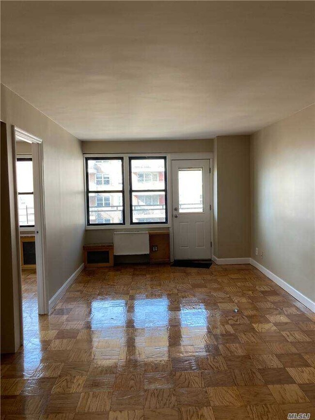 Building Photo - 42-55-55 Colden St