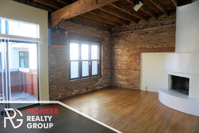 Foto del edificio - 3013 N Broadway St