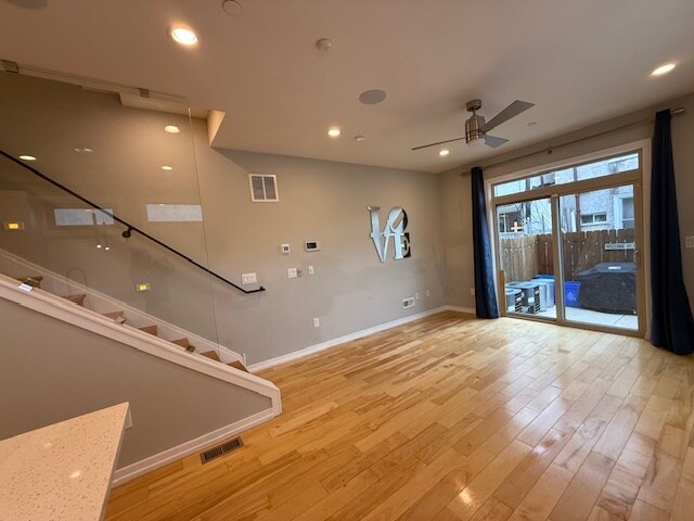 Sala de estar - 2256 Dickinson St