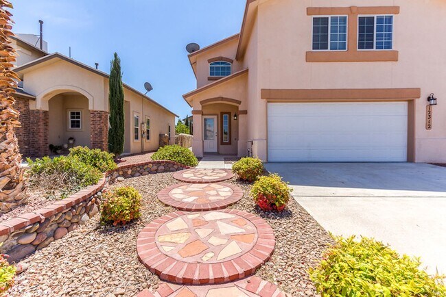 Building Photo - Eastside Home for Rent! Prestigious 2 Stor...