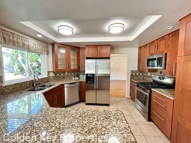 Foto del edificio - Welcome to this stunning 4-bedroom, 2.5-ba...