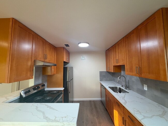 Building Photo - 1850 El Parque Ct