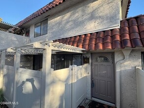 Building Photo - 2853 Instone Ct