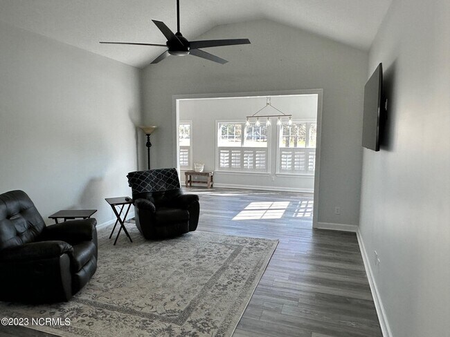 Building Photo - 1089 Edenton Dr NW
