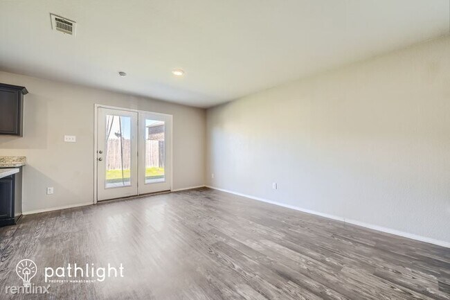 Foto del edificio - 3 br, 2 bath House - 4916 Caraway Dr UNIT