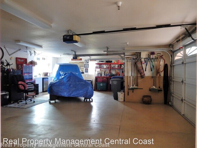 Foto del edificio - 3 br, 3.5 bath House - 891 Shaffer Lane