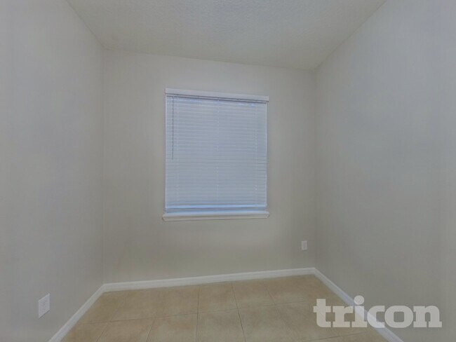 Foto del edificio - 502 Azalea Bloom Dr