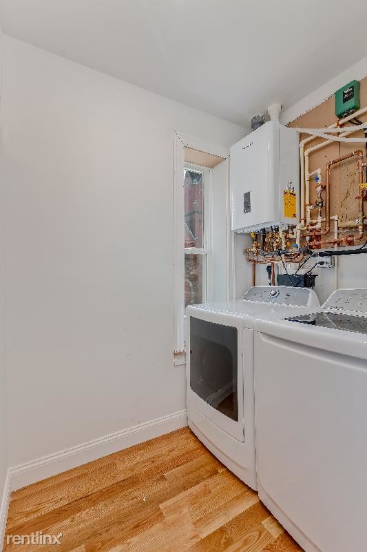 Building Photo - 5 br, 2 bath House - 721 Parker St # B01 1