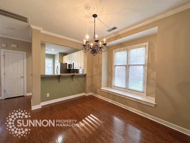 Building Photo - End-unit Townhome in Heart of South Park