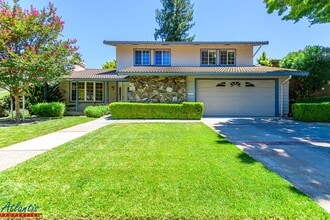 Building Photo - 2566 Fairglen Dr