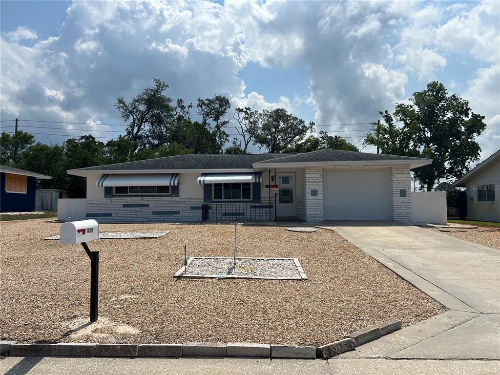 Primary Photo - 10502 Laburnum Dr
