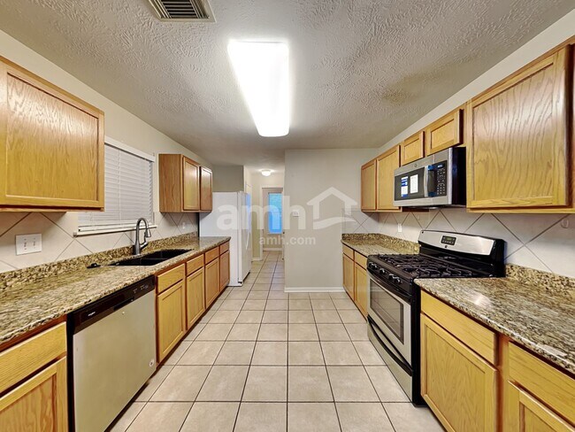 Foto del edificio - 5018 Steel Meadows Ln