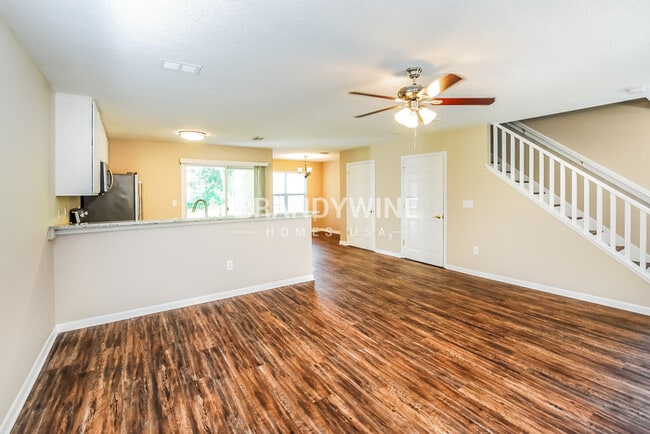 Foto del edificio - 1571 N Whitney St