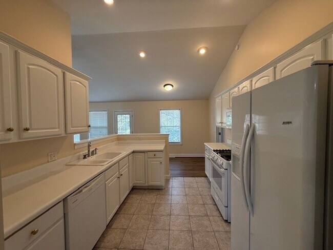 Foto del edificio - 3 BEDROOM, 3 BATH RANCHER IN NORTHWEST KNOX