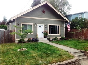 Building Photo - 102 Pennsylvania Ave N