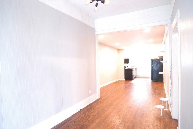 Building Photo - 1216 Pennock Ave