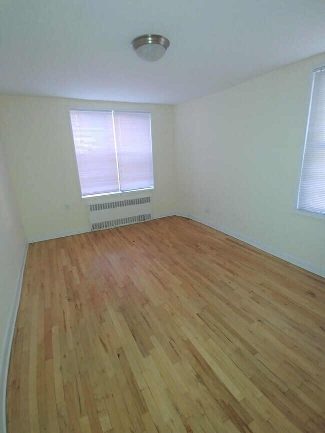 7210 41st Ave Unit 7X, Queens, NY 11377 Room for Rent in Queens, NY