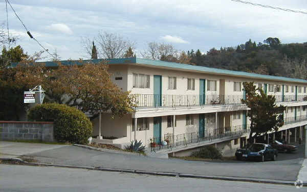 Foto del edificio - 3661 Mt Diablo Blvd