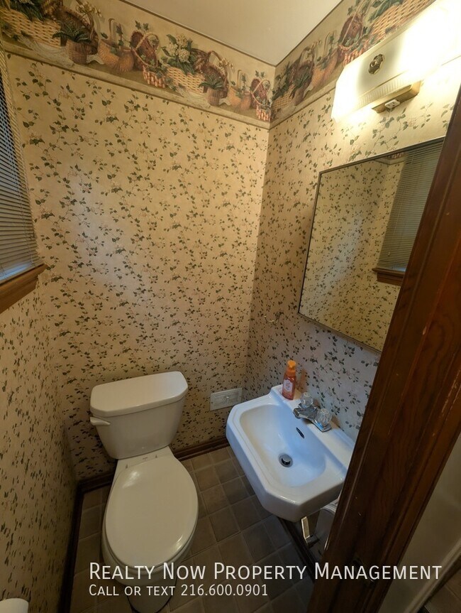 Foto del edificio - 5291 Spencer Rd