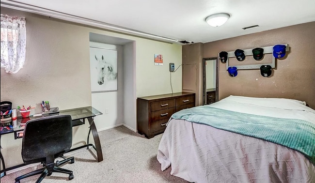 Foto del edificio - 504 S Laredo Cir