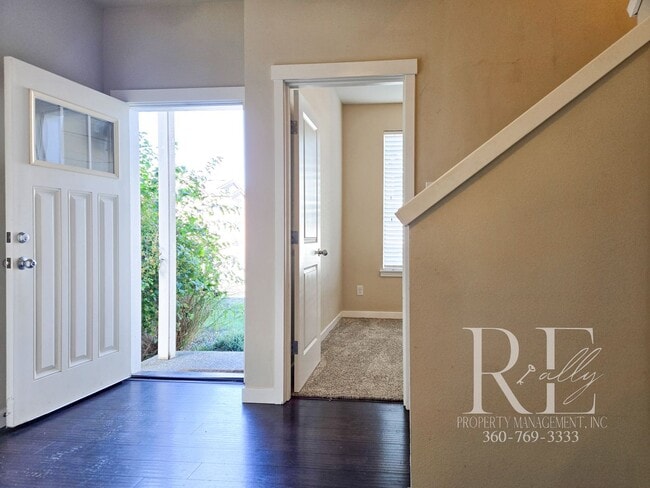 Building Photo - Effortless Elegance in Caldart Heights, Po...