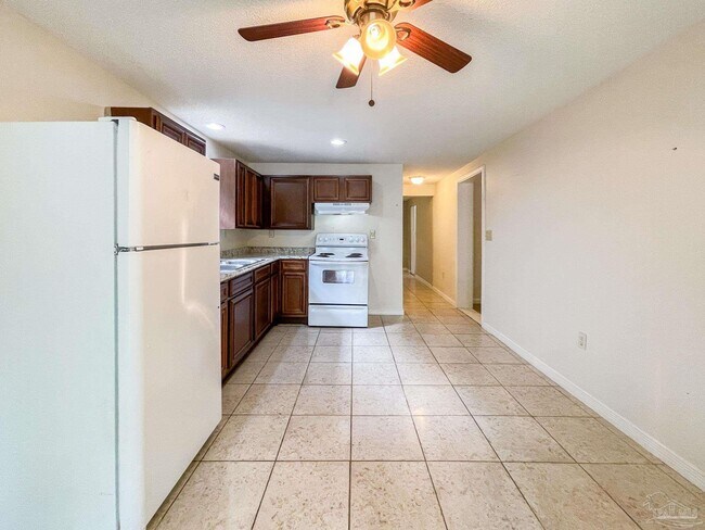 Foto del edificio - 5771 Coronada Blvd