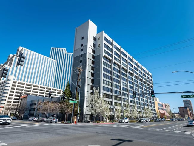 Building Photo - 2 bed / 2 bath condo at Belvedere Towers -...