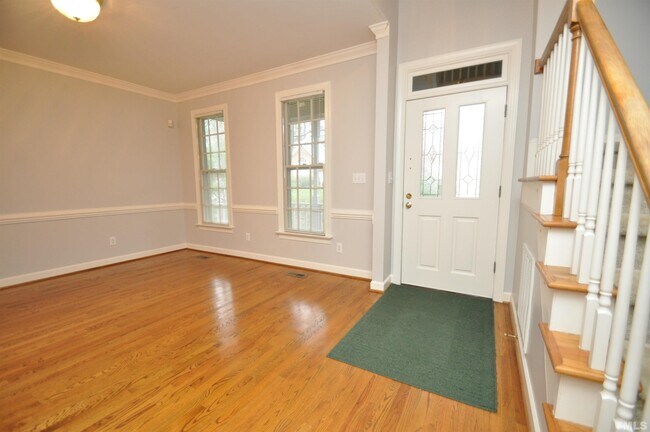 Building Photo - 104 Coventry Ln