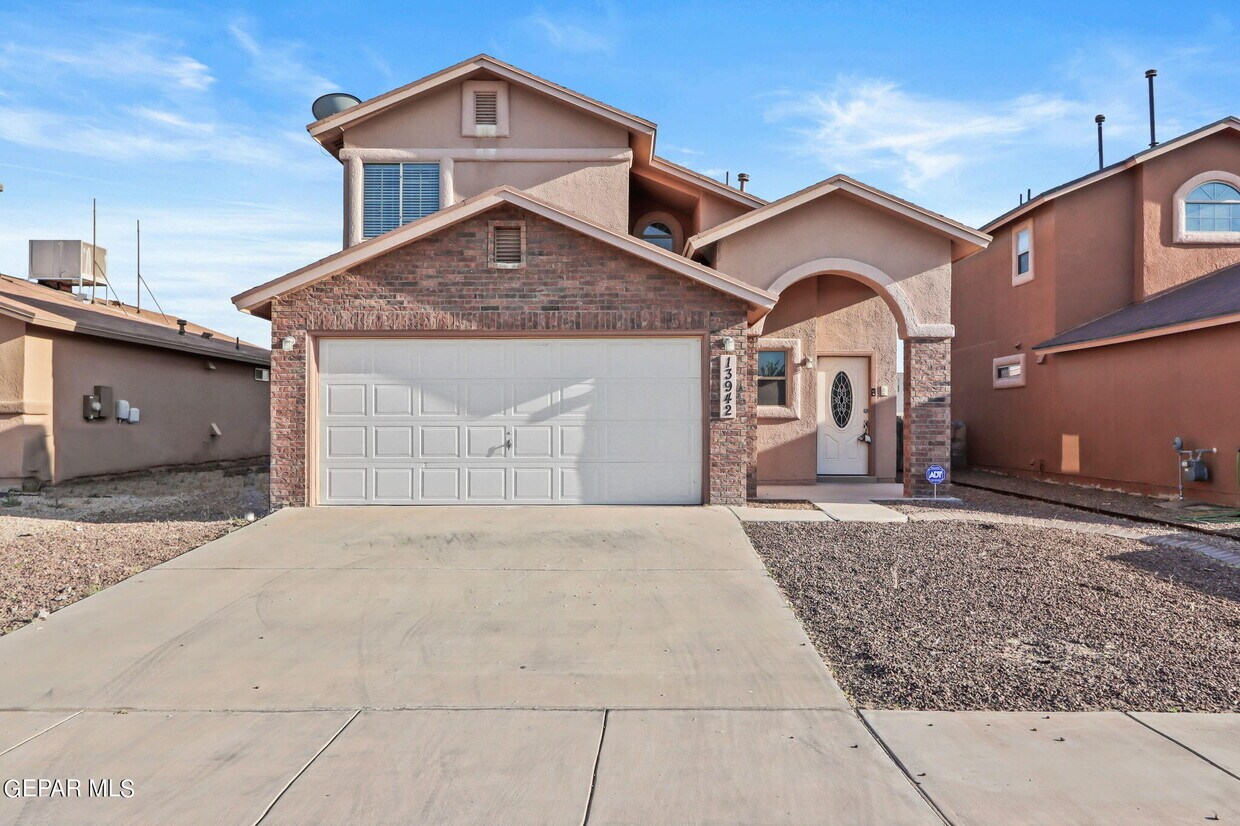 Foto principal - 13942 Vaquero Rock Dr