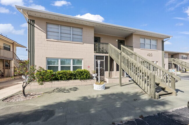 Foto del edificio - 420 Johnson Ave