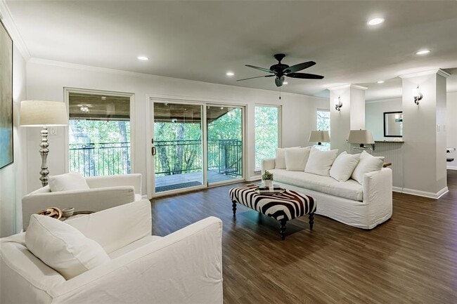 Building Photo - 8810 Mountain Path Cir