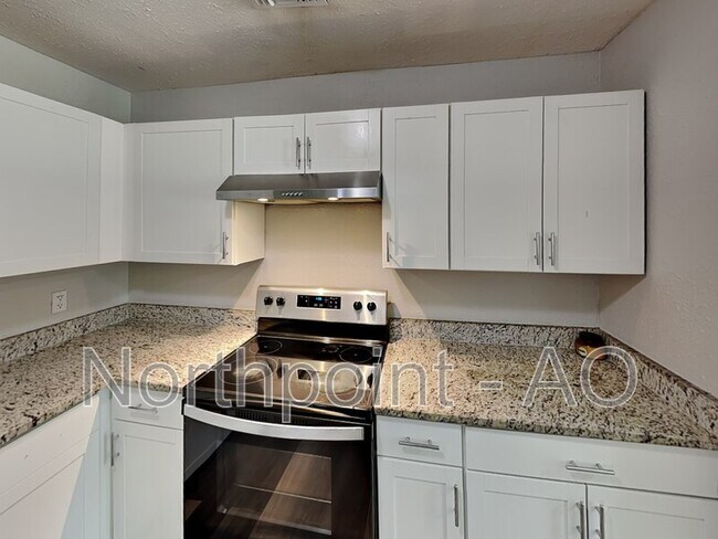 Building Photo - 3988 Ferrarra St