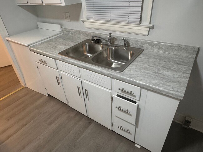 Foto del edificio - 3 Bedroom House - Excellent value for Bric...