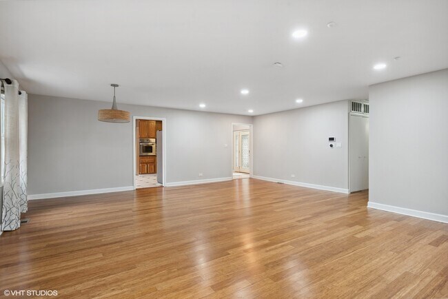 Building Photo - 331 Terrace Pl