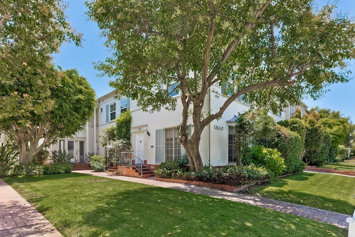 9336 W Olympic Blvd Unit 9340, Beverly Hills, CA 90212 Apartments in