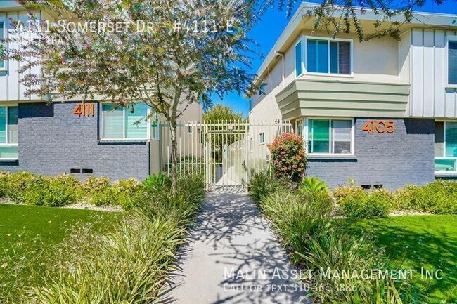 Building Photo - 4111 Somerset Dr