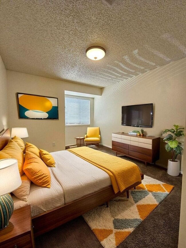 Building Photo - Cozy 2-Bedroom Duplex for Rent
