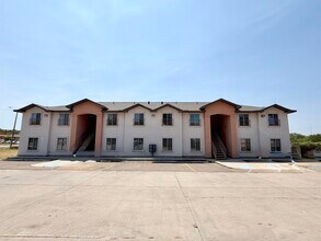Building Photo - 408 Shiloh Dr