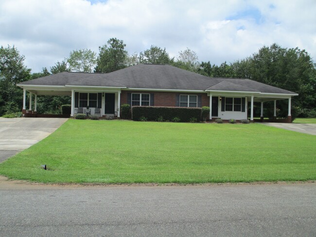 Building Photo - 111-139 Cedar Ridge Dr