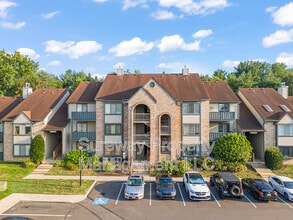 Building Photo - 5511B Aberdeen Dr