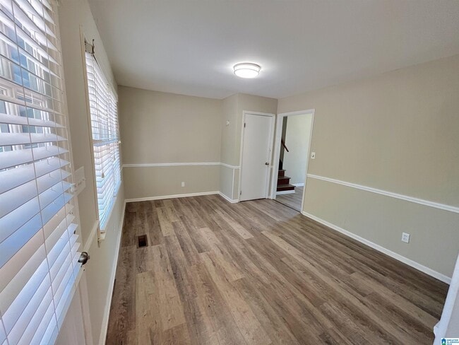 Building Photo - 305 Ashland Ln