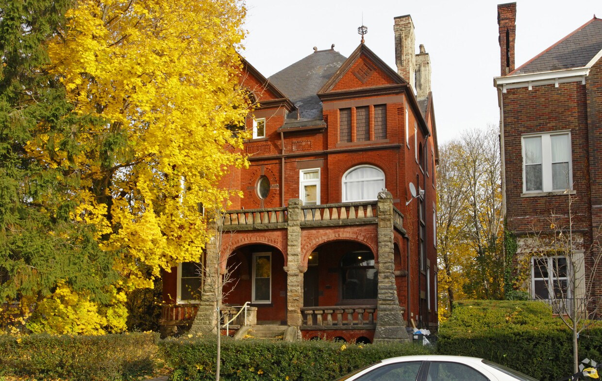 Primary Photo - 812 N Highland Ave