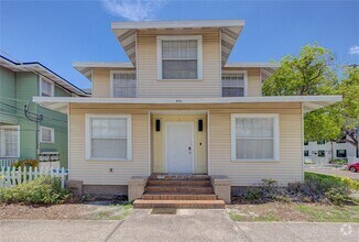 Building Photo - 501 S Magnolia Ave