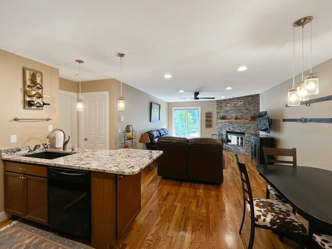 Building Photo - You asked for it! Winter Season Rental in FRISCO!!  One bedroom FURNISHED.  Just bring your skis!...