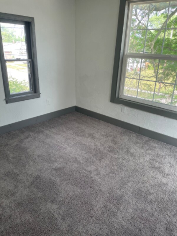 Foto del edificio - 2249 S Hamilton St