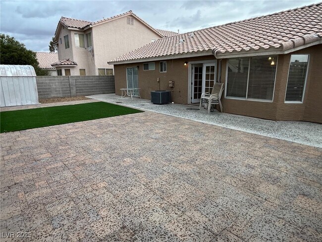 Foto del edificio - 1855 Double Delight Ave