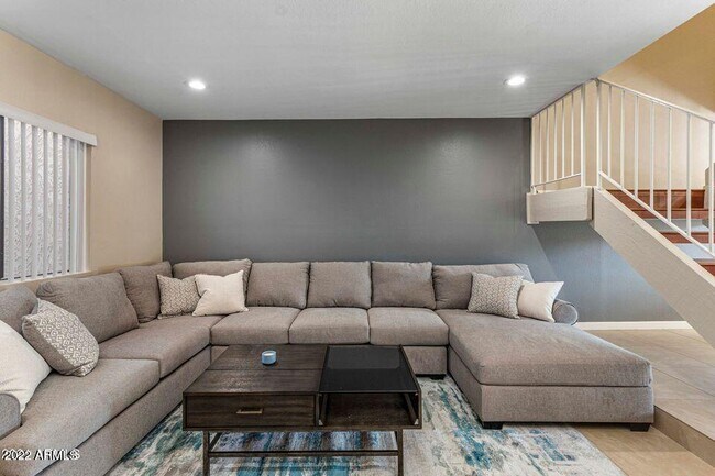 Foto del edificio - 7339 E Northland Dr