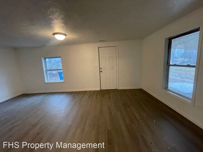 Building Photo - 3 br, 1 bath House - 2915 W Elm Street*