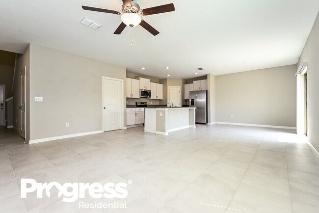 Building Photo - 2215 Jungle Dr