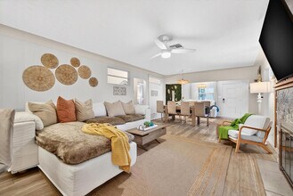 Building Photo - 10546 53rd Ave N